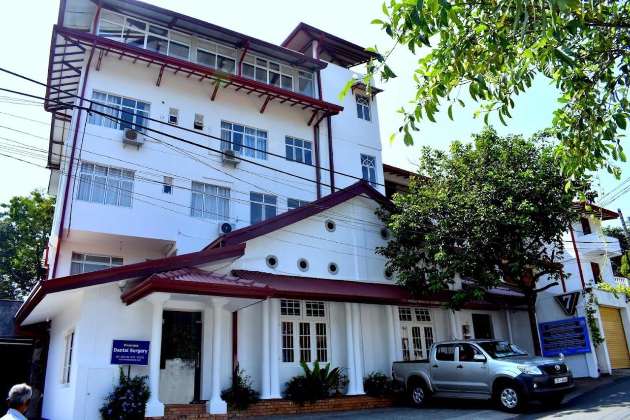 Smile Hub Kandy -Youth Hostel- المظهر الخارجي الصورة