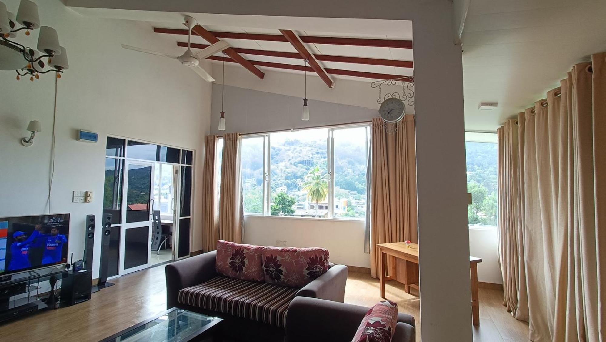 Smile Hub Kandy -Youth Hostel- الغرفة الصورة